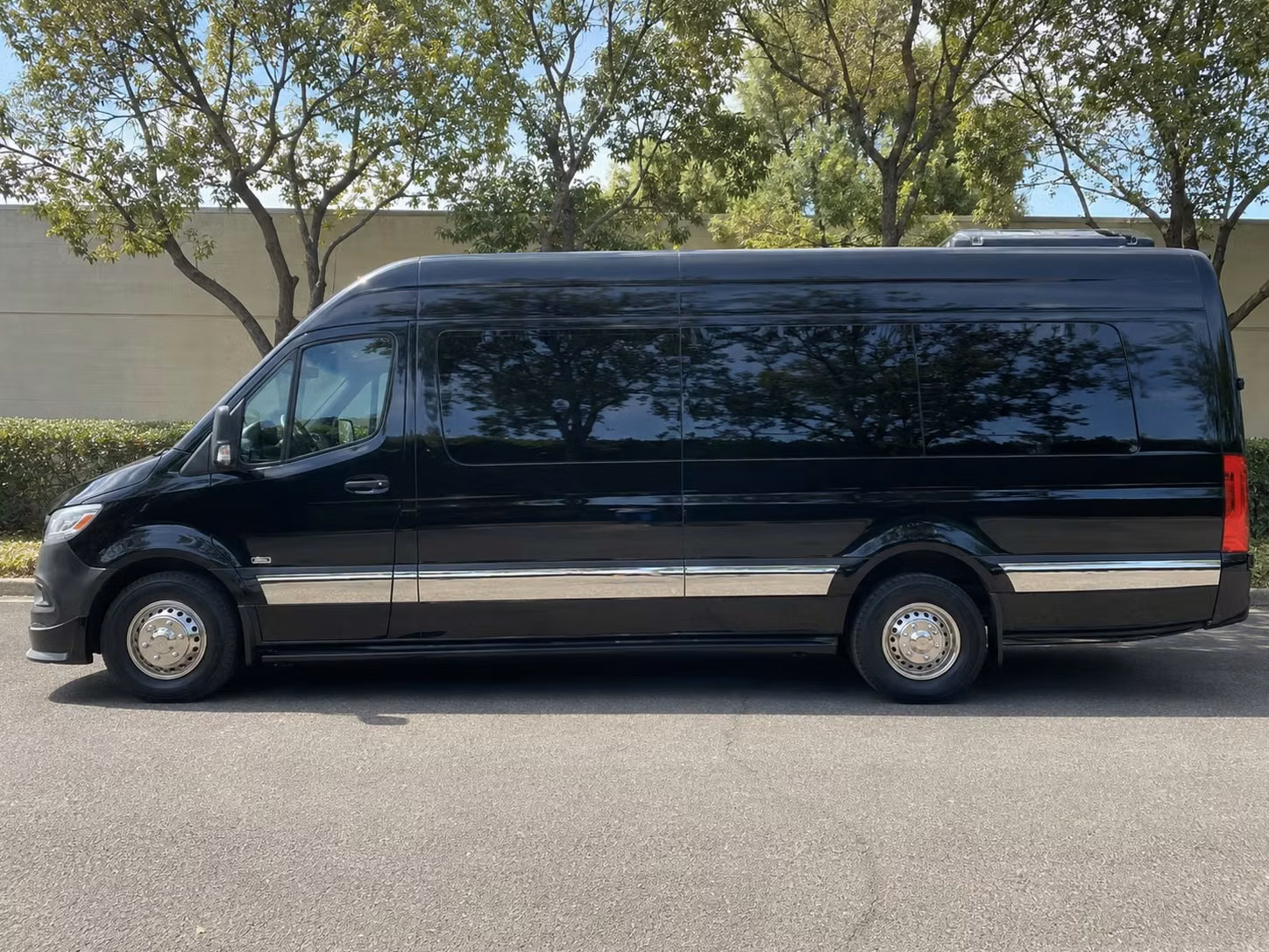 fresno airport shuttle services