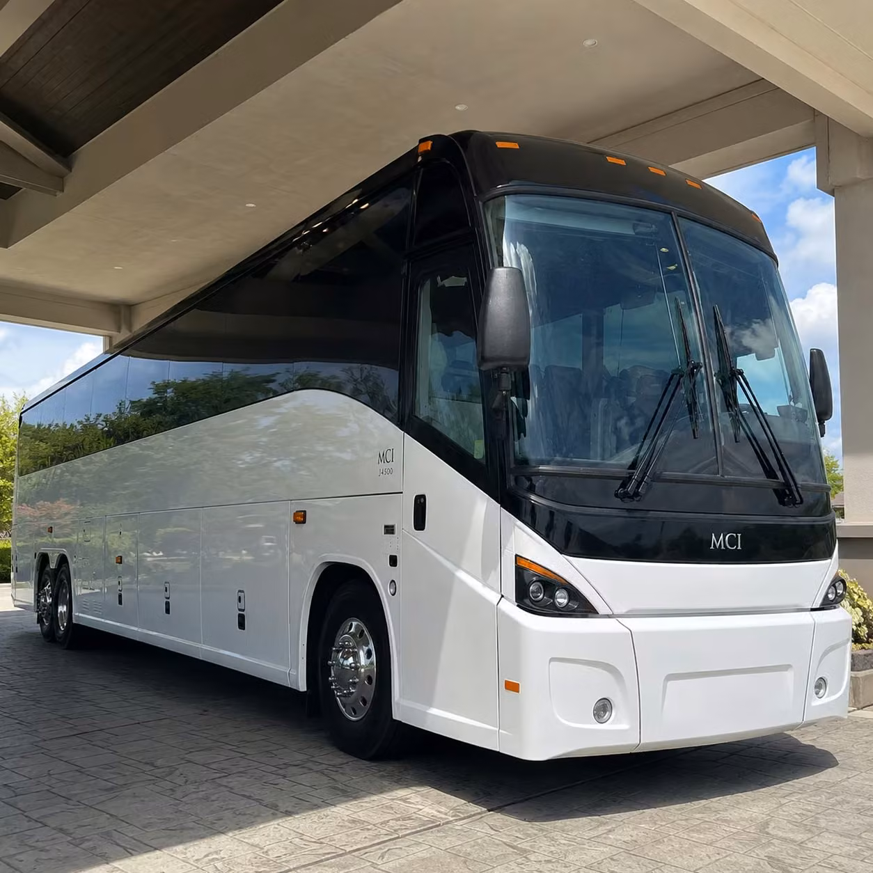 hassle free fresno airport transportation for weddings reunions and group travel